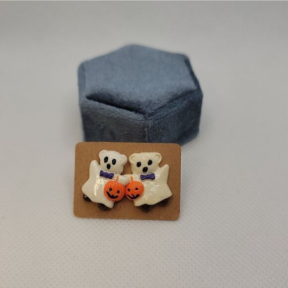Trick Or Treating Ghost Earrings - Picture 1 of 3